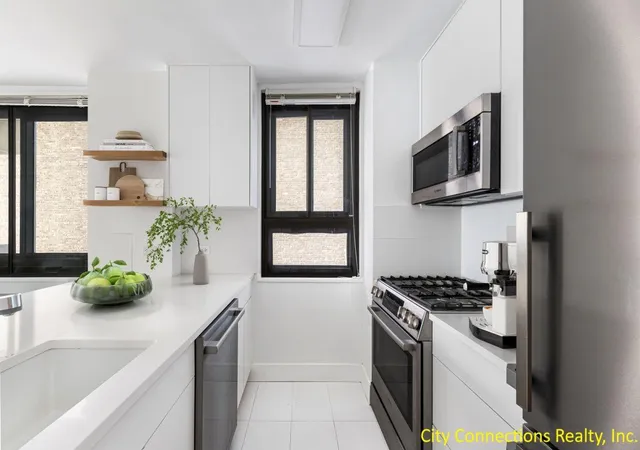 Homes for sale in New York City, NY | 347 W 57Th St #14-F, New York City, NY 10019 | MLS# RLS20094223
