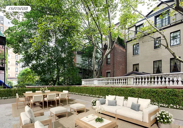 3rd image of 4 E 93Rd St, New York, NY 10128 | MLS# RLS20094428