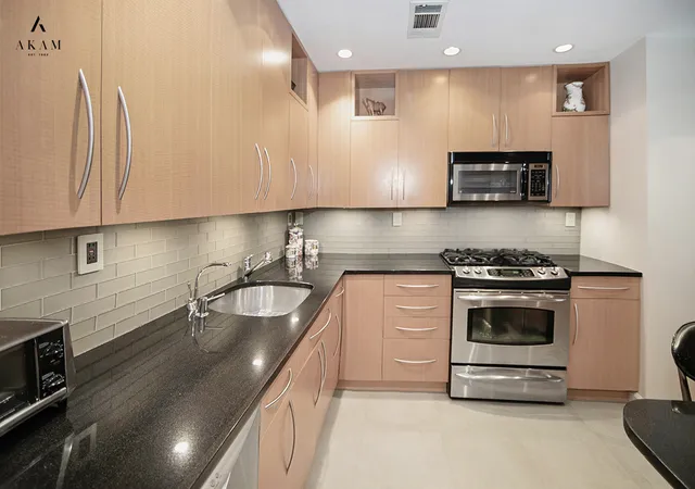 Listing Photo 2 - Condo for sale in building located at 300 E 74Th St, New York City, NY 10021 - Unit #2E