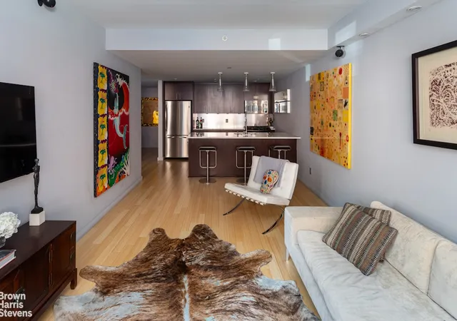 3rd image of 350 W 53Rd St #THG, New York, NY 10019 | MLS# RLS20094435