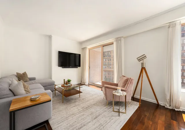 Photo 1 of House for sale at 200 E 69th Street #7L, New York, NY 10021 | MLS# RLS20094462 | Listing updated on 2026-07-25