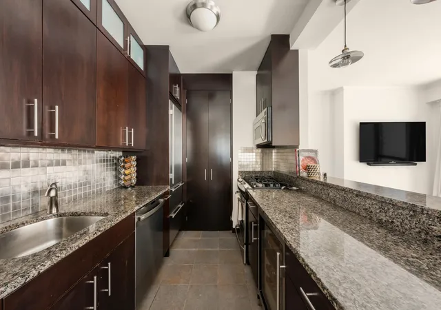 Photo 3 of House for sale at 200 E 69th Street #7L, New York, NY 10021 | MLS# RLS20094462 | Listing updated on 2026-07-25
