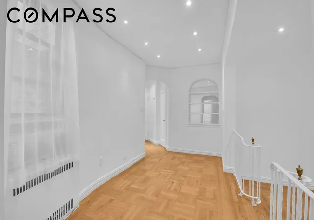 Listing Photo 4 - Condo for sale in building located at 225 W 25Th St, New York City, NY 10001 - Unit #5K