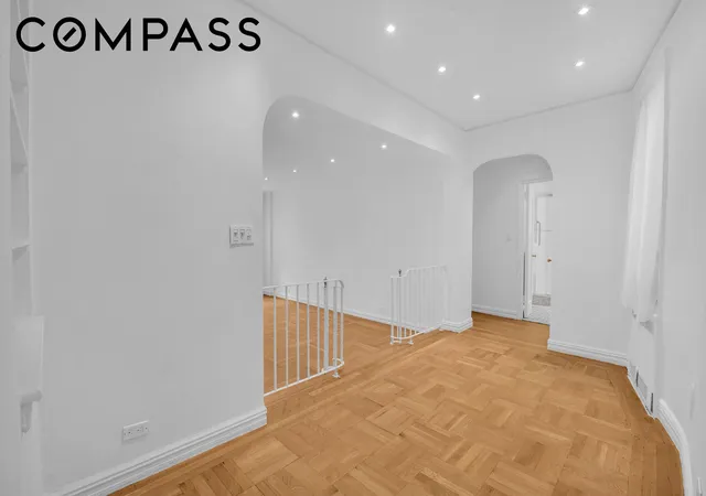 Listing Photo 5 - Condo for sale in building located at 225 W 25Th St, New York City, NY 10001 - Unit #5K