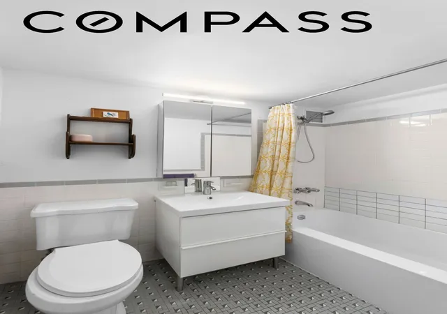 5th image of 201 Clinton Ave #2D, Brooklyn, NY 11205 | MLS# RLS20094472