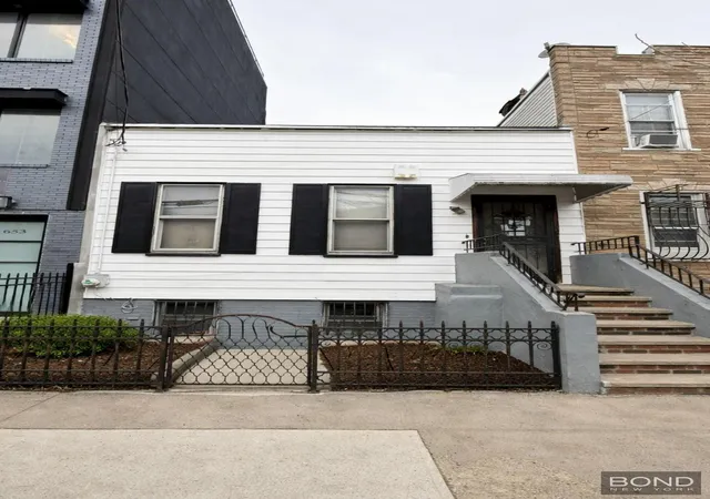 Photo 1 of Single family home for sale at 655 Maple St, Brooklyn, NY 11203 | MLS# RLS20094483 | Listing updated on 2026-05-31