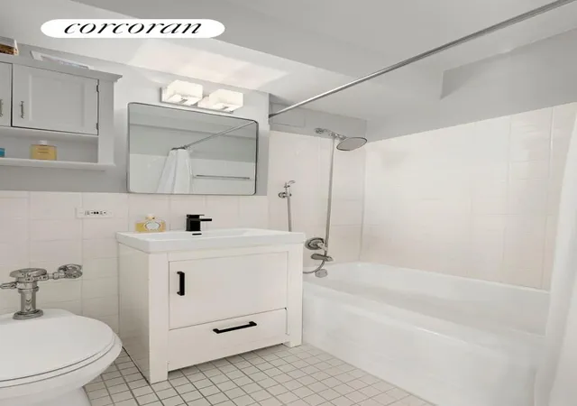 8th image of 176 E 77th St #10A, New York City, NY 10021 | MLS# RLS20094599