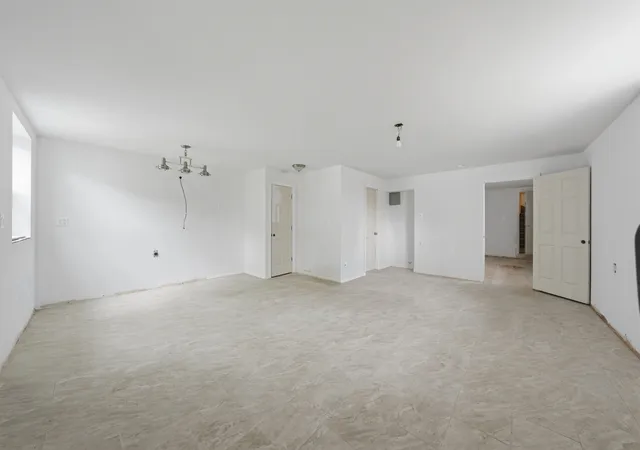 2nd image of 10-37 Bay 31st St, Far Rockaway, NY 11691
