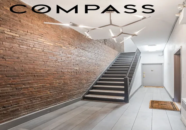 2nd image of 237 E 12Th St, New York City, NY 10003