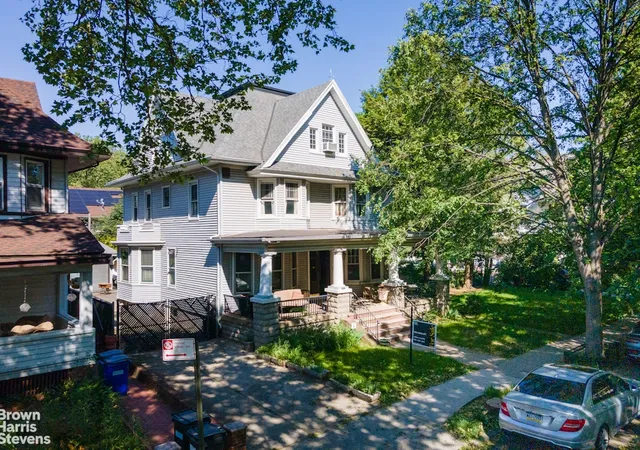 Photo 3 of Sale Pending at 558 E 23rd Street, Brooklyn, NY 11210 | MLS# RLS20094685 | Listing updated on 2026-08-28