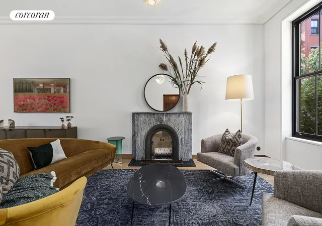2nd image of 257 W 4th St, New York, NY 10014 | MLS# RLS20094741