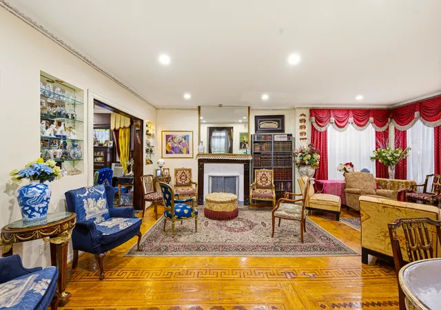3rd image of 511 Argyle Rd, Brooklyn, NY 11218 | MLS# RLS20094776