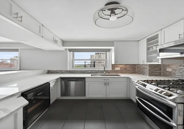 Listing Photo 4 - Condo for sale in building located at 400 E 77Th St, New York City, NY 10075 - Unit #A