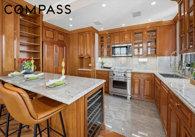 Photo 3 of House for sale at 304 E 65th Street #PHB/D, New York, NY 10065 | MLS# RLS20085502 | Listing updated on 2026-07-29