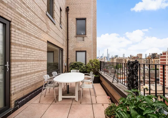 Photo 3 of Sale Pending at 49 E 96th Street #17A, New York, NY 10128 | MLS# RLS20094988 | Listing updated on 2026-06-24