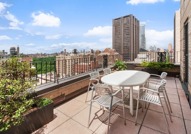 Photo 3 of Sale Pending at 49 E 96th Street #17A, New York, NY 10128 | MLS# RLS20094988 | Listing updated on 2026-06-24