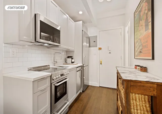 Photo 4 of Sale Pending at 24 5th Avenue #722, New York City, NY 10011 | MLS# RLS20095048 | Listing updated on 2026-07-31