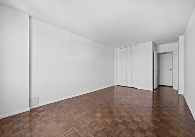 12th image of 555 Kappock St #21K, New York City, NY 10463 | MLS# RLS20095112