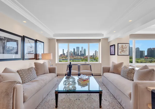 Listing Photo 5 - Condo for sale in building located at 45 Sutton Pl S, New York City, NY 10022 - Unit #11F