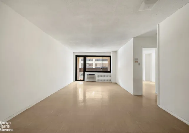 1st image of 333 Pearl St #8E, New York City, NY 10038 | MLS# RLS20095250