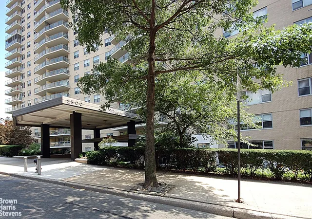 15th image of 2500 Johnson Ave #1L, New York City, NY 10463 | MLS# RLS20095332