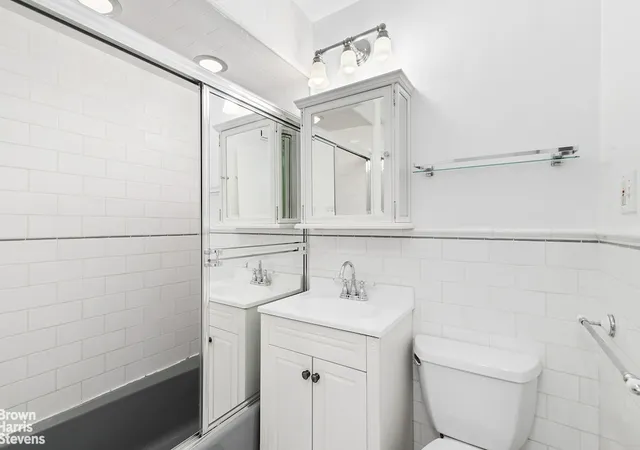 Photo 5 of House for sale at 330 3rd Avenue #9B, New York City, NY 10010 | MLS# RLS20095349 | Listing updated on 2026-09-01