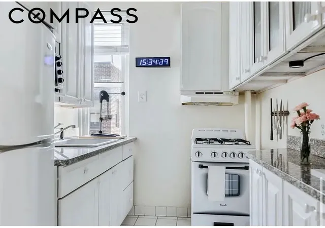 Photo 3 of House for sale at 357 W 55Th St #6M, New York, NY 10019 | MLS# RLS20095050 | Listing updated on 2026-07-13