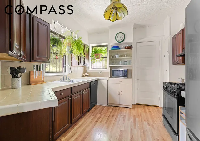 Photo 3 of Sale Pending at 29 Chester Ct, New York City, NY 11225 | MLS# RLS20095383 | Listing updated on 2026-07-27