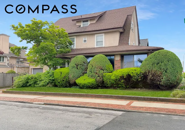 Photo 1 of Single family home for sale at 3829 Beach 38th St, Brooklyn, NY 11224 | MLS# RLS20095380 | Listing updated on 2026-07-26
