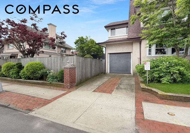Photo 2 of Single family home for sale at 3829 Beach 38th St, Brooklyn, NY 11224 | MLS# RLS20095380 | Listing updated on 2026-07-26