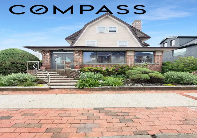 Photo 4 of Single family home for sale at 3829 Beach 38th St, Brooklyn, NY 11224 | MLS# RLS20095380 | Listing updated on 2026-07-26