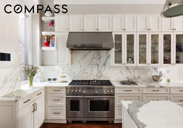 Photo 3 of Single family home for sale at 304 E 82nd Street, New York, NY 10028 | MLS# RLS20095637 | Listing updated on 2026-06-04