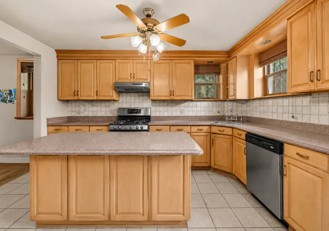 Photo 3 of Single family home for sale at 485 Clinton St, Brooklyn, NY 11231 | MLS# RLS20095647 | Listing updated on 2026-07-10