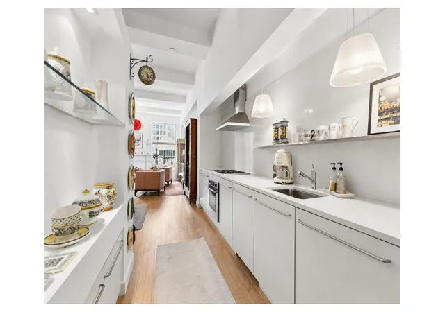 4th image of 15 Broad St #2804, New York City, NY 10005 | MLS# RLS20095687