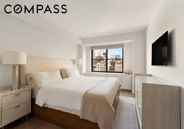 Photo 4 of Sale Pending at 178 E 80th Street #12DE, New York, NY 10075 | MLS# RLS20095688 | Listing updated on 2026-07-12