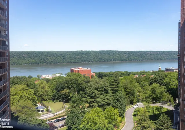 1st image of 5800 Arlington Ave #15B, Bronx, NY 10471 | MLS# RLS20095703