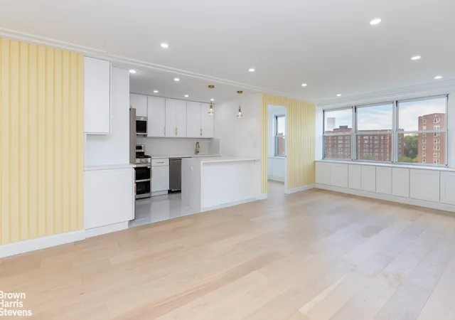 2nd image of 555 Kappock St #12G, New York City, NY 10463 | MLS# RLS20095704
