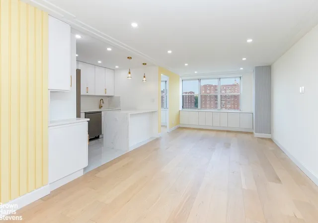 3rd image of 555 Kappock St #12G, New York City, NY 10463 | MLS# RLS20095704