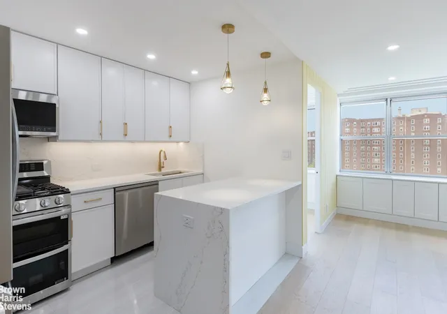 4th image of 555 Kappock St #12G, New York City, NY 10463 | MLS# RLS20095704