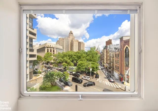 Photo 3 of Sale Pending at 180 Park Row #4D, New York City, NY 10038 | MLS# RLS20095708 | Listing updated on 2026-08-28