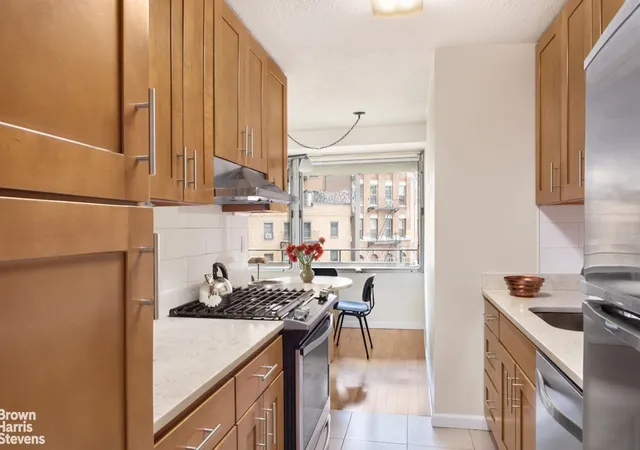 Photo 4 of Sale Pending at 180 Park Row #4D, New York City, NY 10038 | MLS# RLS20095708 | Listing updated on 2026-08-28