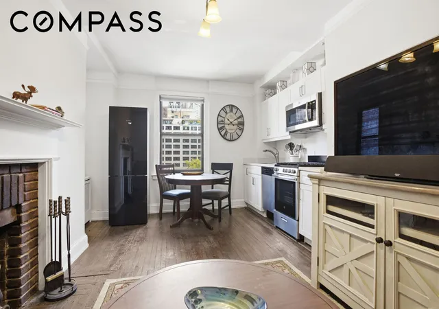 Photo 1 of Condo for sale at 10 Mitchell Pl #9F, New York, NY 10017 | MLS# RLS20095751 | Listing updated on 2026-07-19