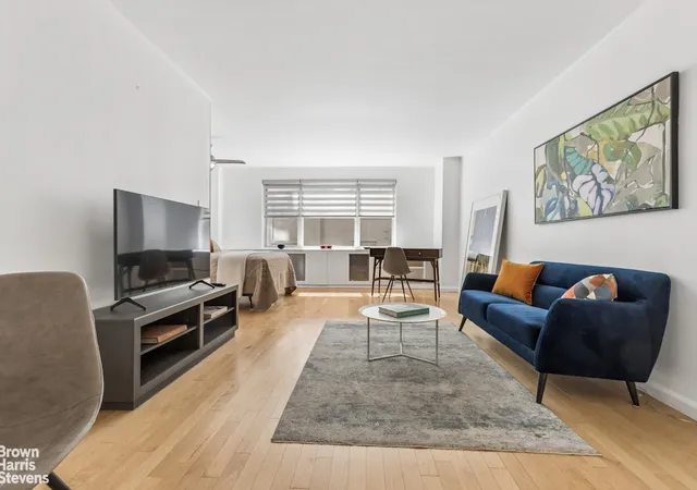 Listing Photo 1 - Condo for sale in building located at 201 E 37Th St, New York City, NY 10016 - Unit #5A