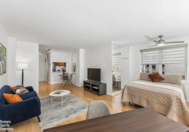 Listing Photo 4 - Condo for sale in building located at 201 E 37Th St, New York City, NY 10016 - Unit #5A