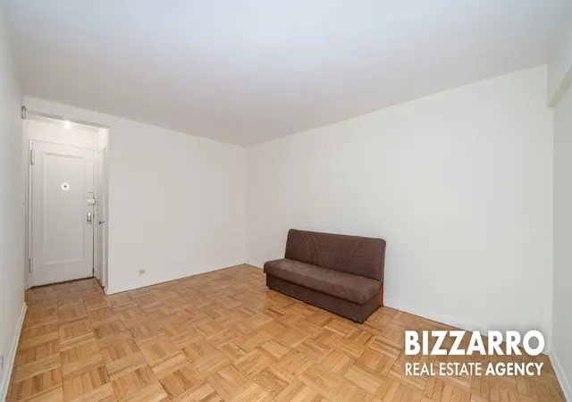 Listing Photo 5 - Condo for sale in building located at 31 Nagle Ave, New York City, NY 10040 - Unit #2G