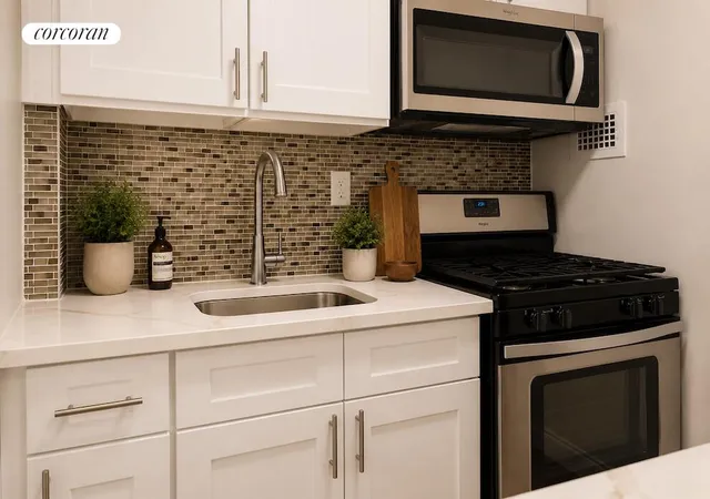 Listing Photo 4 - Condo for sale in building located at 210 E 63Rd St, New York, NY 10065 - Unit #5E