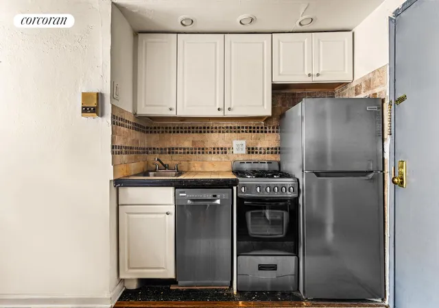 Photo 3 of Condo for sale at 113 W 1/2 15th St #3E, New York, NY 10011 | MLS# RLS20095887 | Listing updated on 2026-07-16