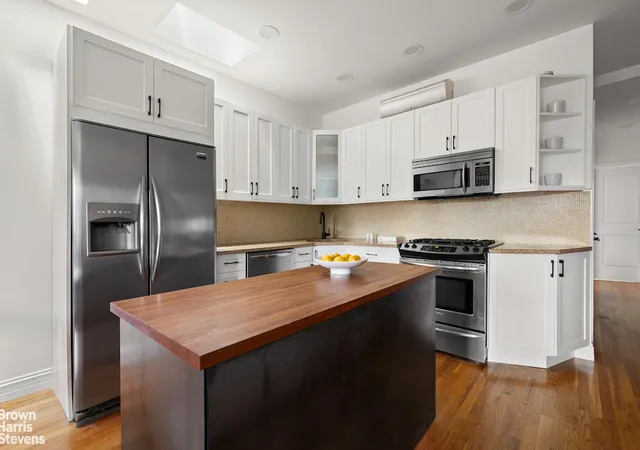 Photo 3 of Sale Pending at 667 Degraw St #3, Brooklyn, NY 11217 | MLS# RLS20095936 | Listing updated on 2026-07-02