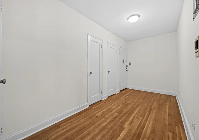 3rd image of 5621 Netherland Ave #4D, Bronx, NY 10471 | MLS# RLS20095966