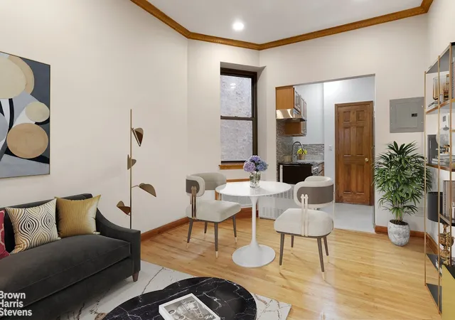 5th image of 121 E 10Th St, New York City, NY 10003
